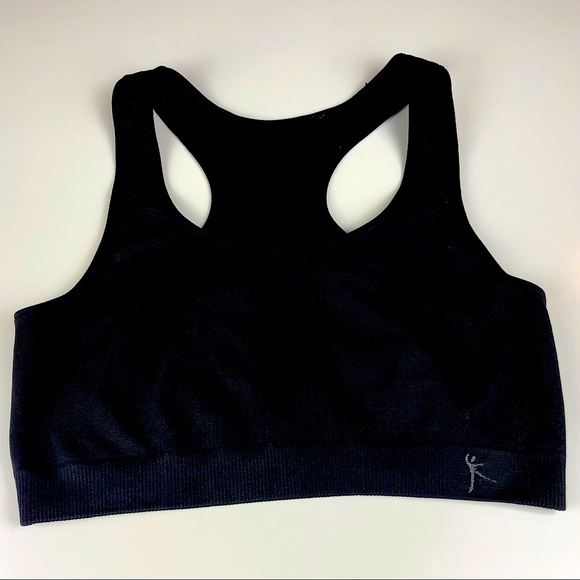 Yoga, running, workout capris and sports bra - Picture 2 of 10